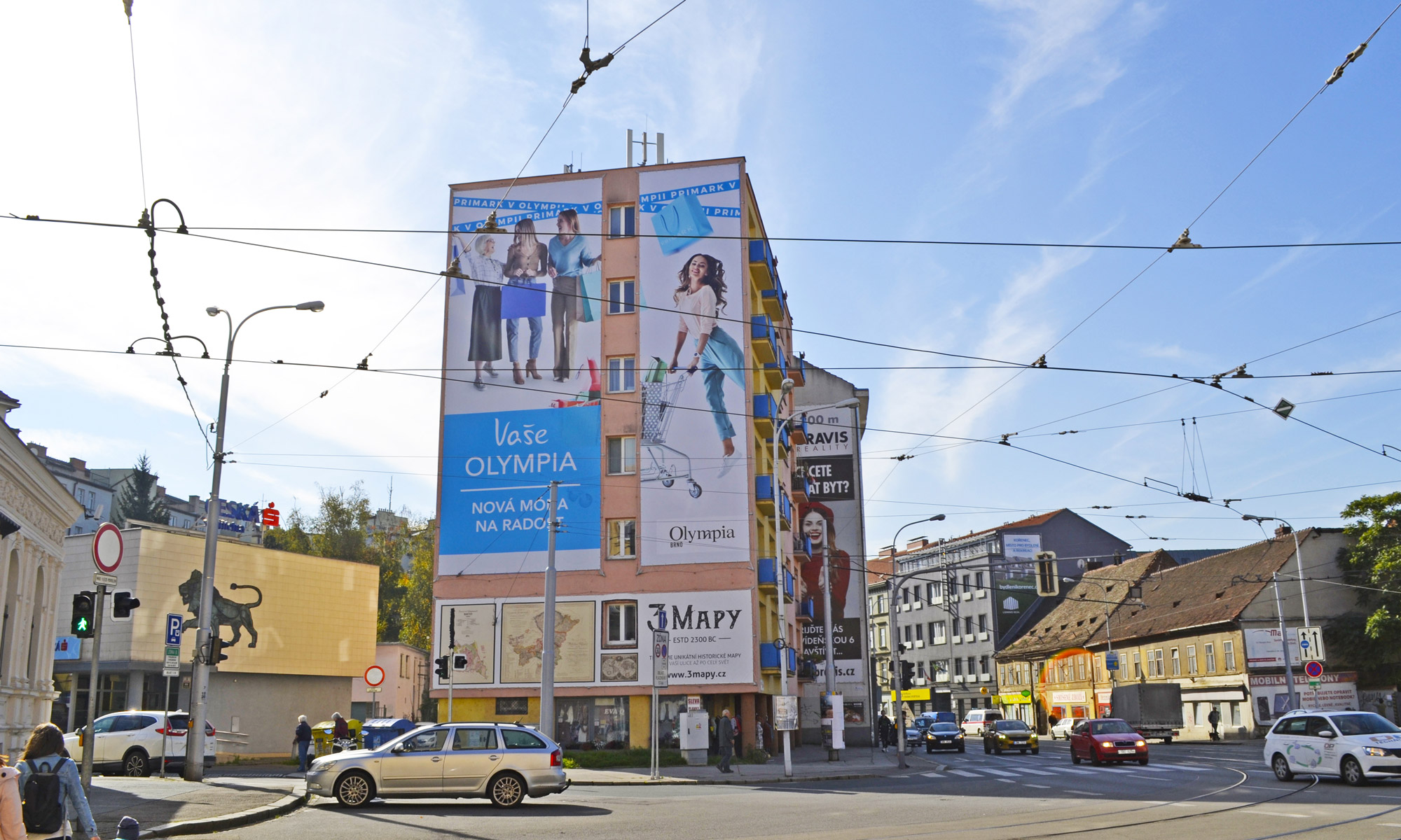 web-01-017ZB-Křížová---Olympia-Primarkt---pohled-z-ulice-Václavská
